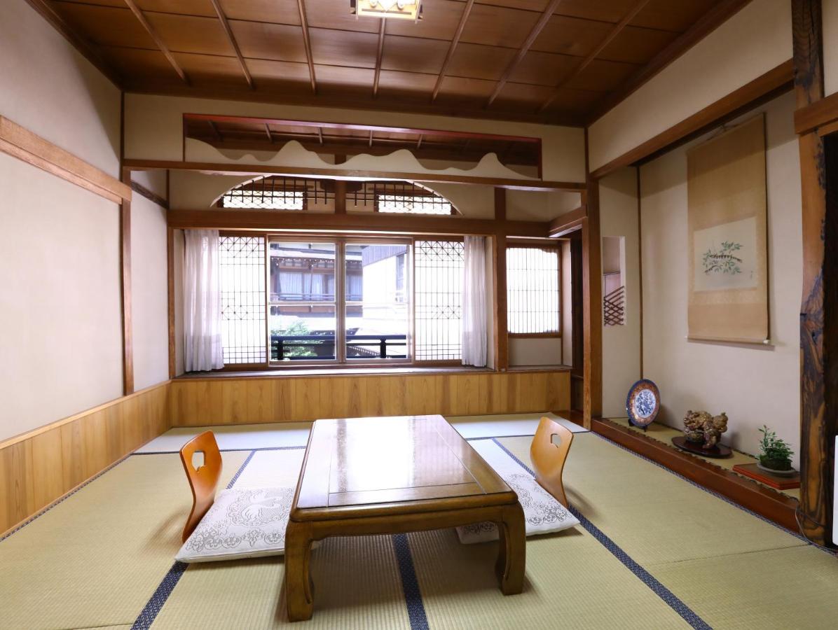Ikariya Ryokan Yamanouchi  Exterior photo